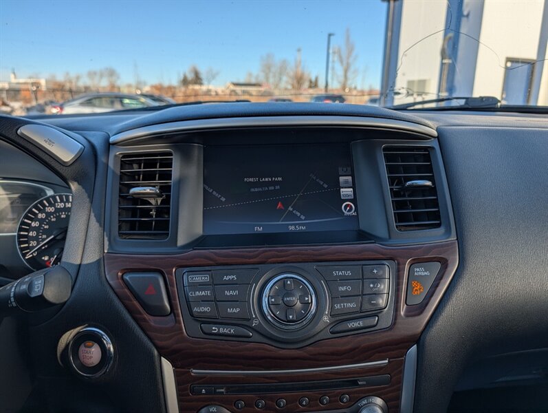 2017 Nissan Pathfinder Platinum - Photo 38 - Calgary, AB T2B 2Y9