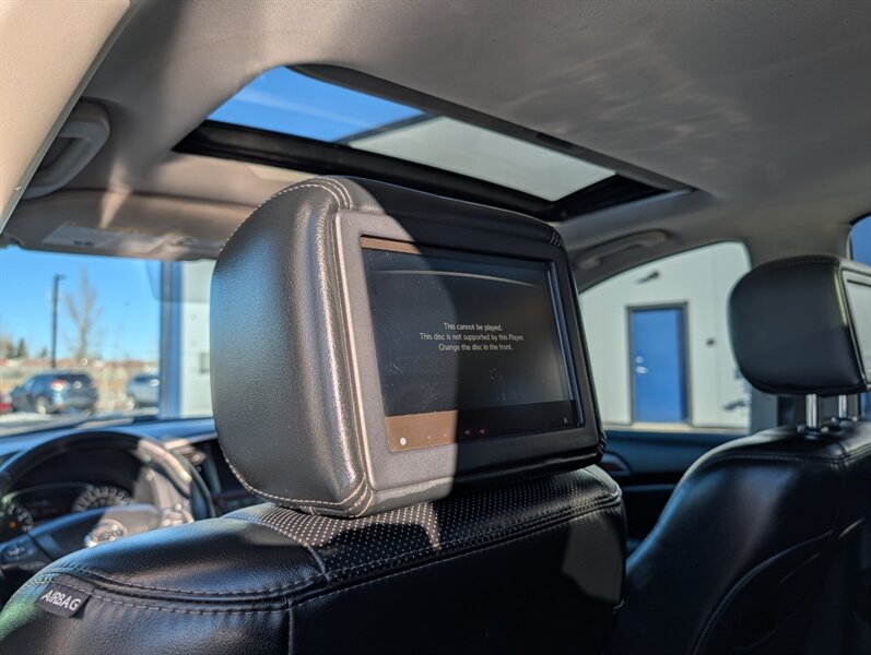 2017 Nissan Pathfinder Platinum - Photo 19 - Calgary, AB T2B 2Y9