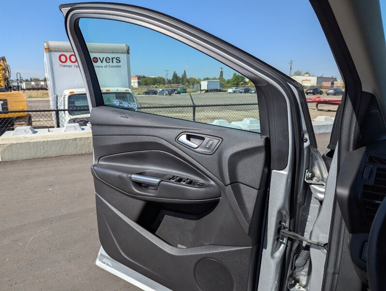 2018 Ford Escape SE   - Photo 14 - Calgary, AB T2B 2Y9