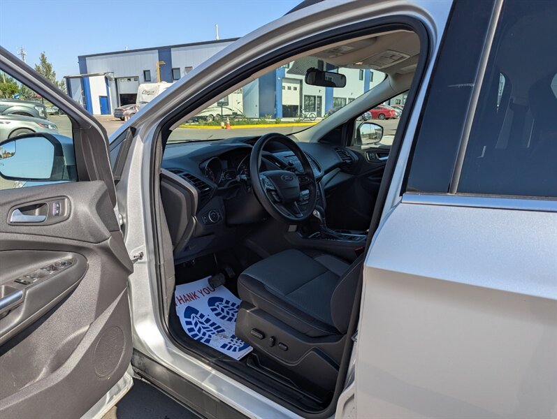 2018 Ford Escape SE   - Photo 7 - Calgary, AB T2B 2Y9