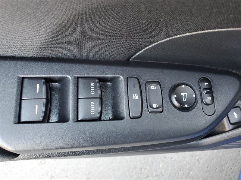 2016 Honda Civic EX - Photo 9 - Calgary, AB T2B 2Y9