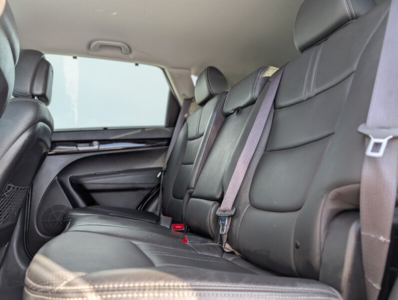 2015 Kia Sorento EX - Photo 12 - Calgary, AB T2B 2Y9