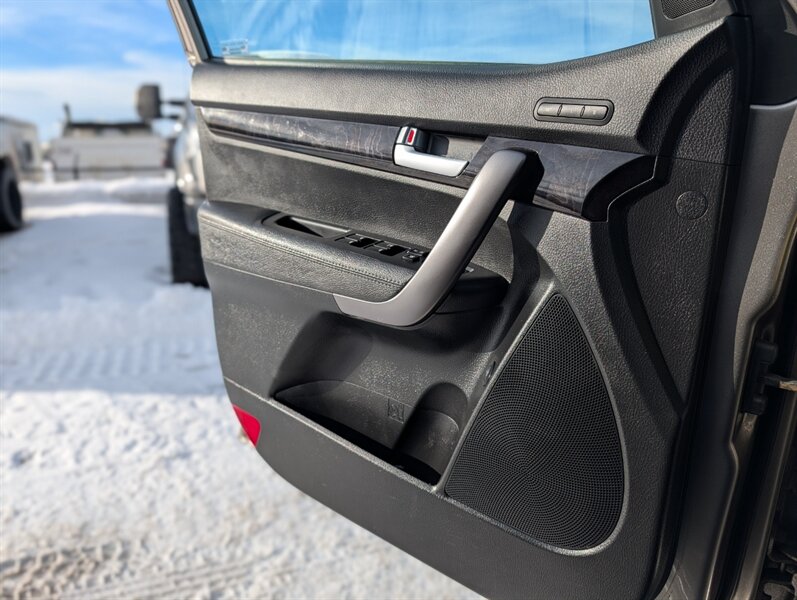 2015 Kia Sorento EX - Photo 10 - Calgary, AB T2B 2Y9