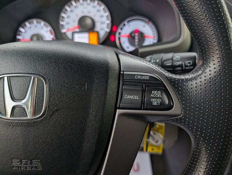 2013 Honda Pilot LX - Photo 22 - Calgary, AB T2B 2Y9