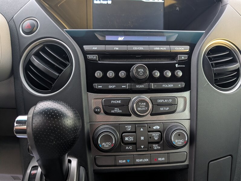 2013 Honda Pilot LX - Photo 26 - Calgary, AB T2B 2Y9