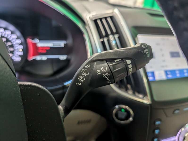 2020 Ford Edge Titanium - Photo 22 - Calgary, AB T2B 2Y9