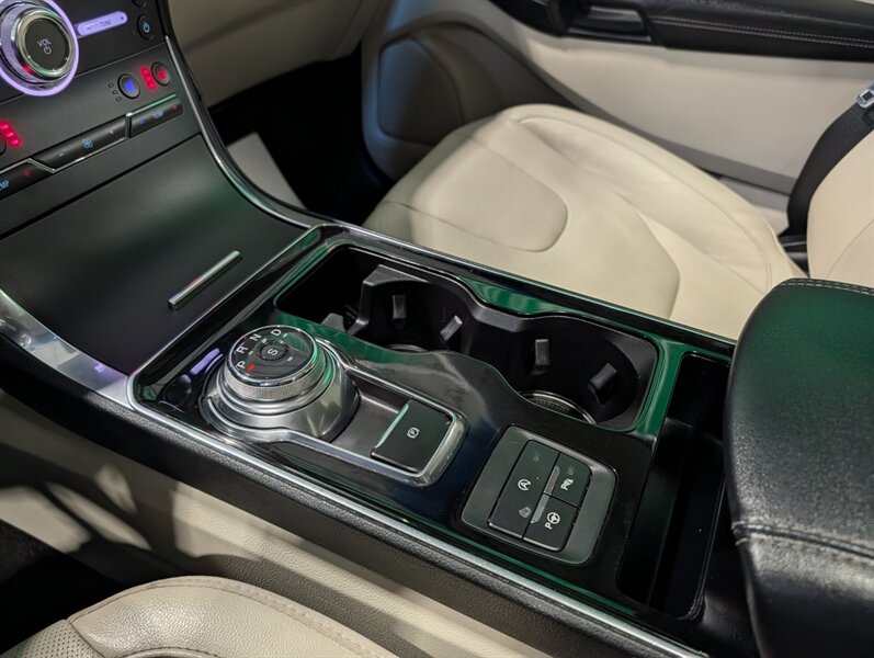 2020 Ford Edge Titanium - Photo 36 - Calgary, AB T2B 2Y9