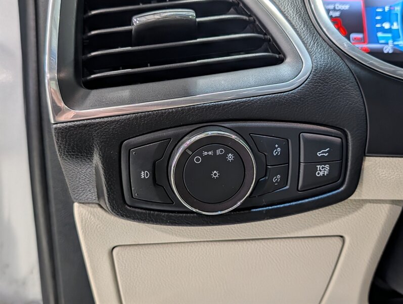 2020 Ford Edge Titanium - Photo 31 - Calgary, AB T2B 2Y9