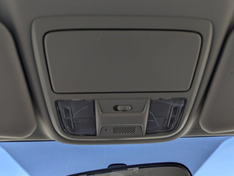 2015 Honda CR-V SE - Photo 26 - Calgary, AB T2B 2Y9