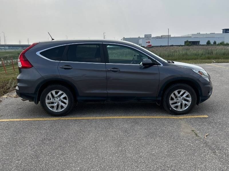 2015 Honda CR-V SE   - Photo 4 - Calgary, AB T2B 2Y9