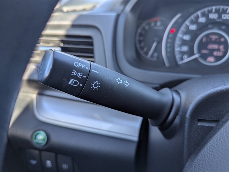 2015 Honda CR-V SE - Photo 18 - Calgary, AB T2B 2Y9