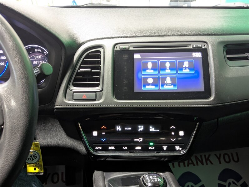 2017 Honda HR-V LX - Photo 19 - Calgary, AB T2B 2Y9