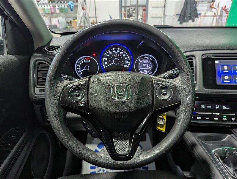 2017 Honda HR-V LX - Photo 29 - Calgary, AB T2B 2Y9