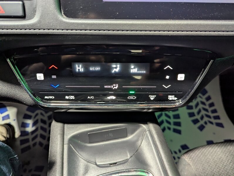 2017 Honda HR-V LX - Photo 21 - Calgary, AB T2B 2Y9