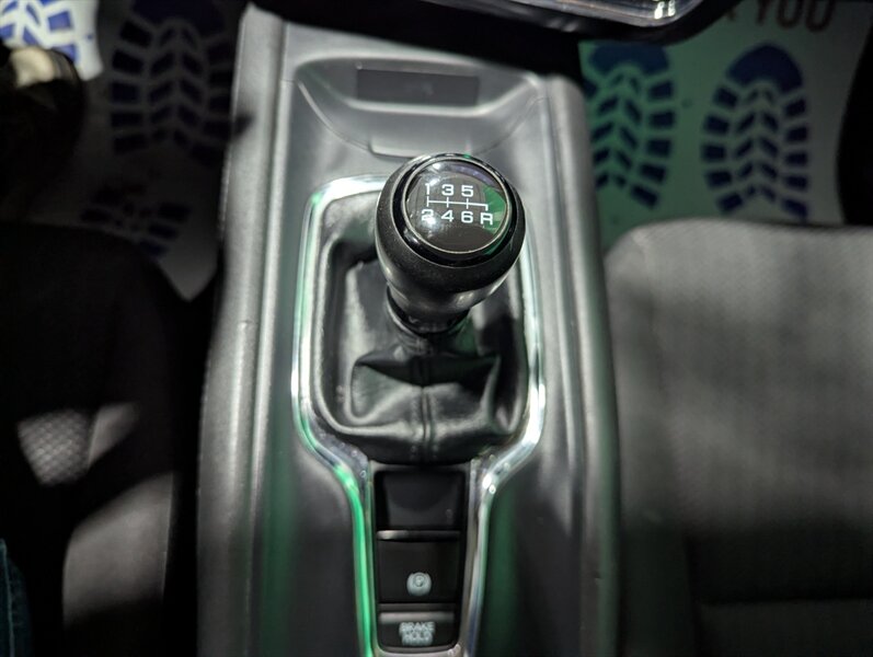 2017 Honda HR-V LX - Photo 22 - Calgary, AB T2B 2Y9