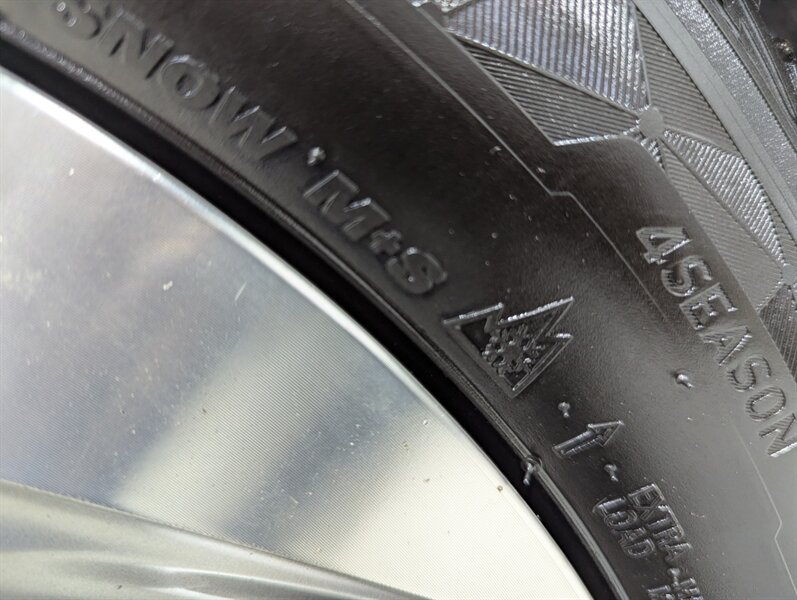 2017 Honda HR-V LX - Photo 41 - Calgary, AB T2B 2Y9