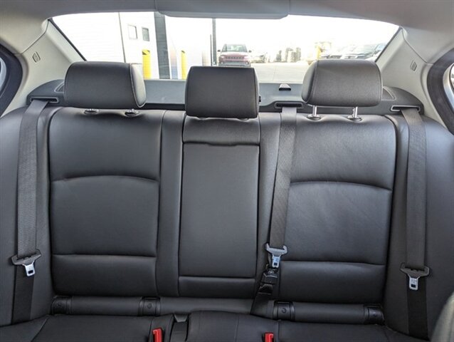2013 BMW 5 Series 528i xDrive - Photo 30 - Calgary, AB T2B 2Y9