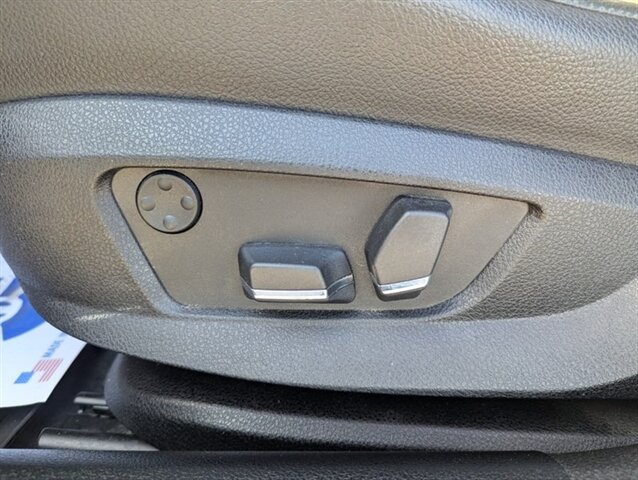 2013 BMW 5 Series 528i xDrive - Photo 11 - Calgary, AB T2B 2Y9