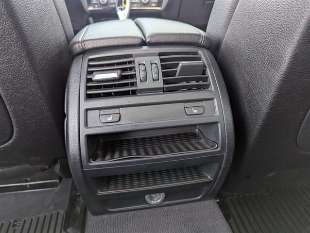 2013 BMW 5 Series 528i xDrive - Photo 32 - Calgary, AB T2B 2Y9