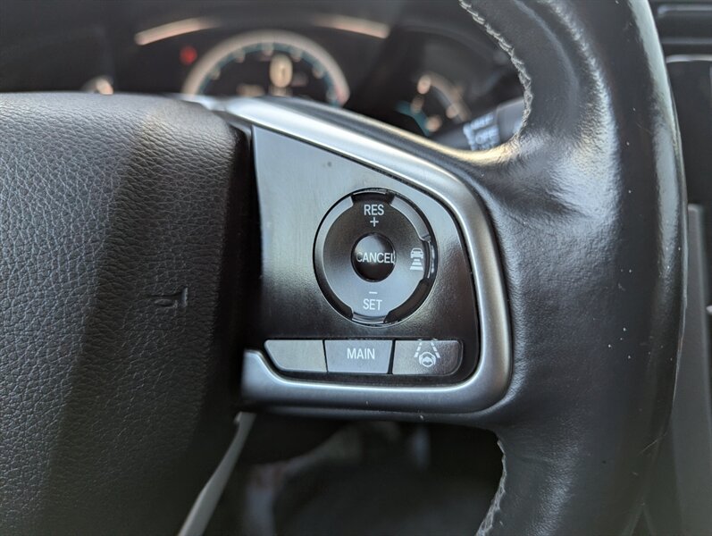 2018 Honda Civic LX w/Honda Sensing - Photo 17 - Calgary, AB T2B 2Y9