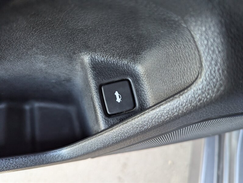 2018 Honda Civic LX w/Honda Sensing - Photo 11 - Calgary, AB T2B 2Y9