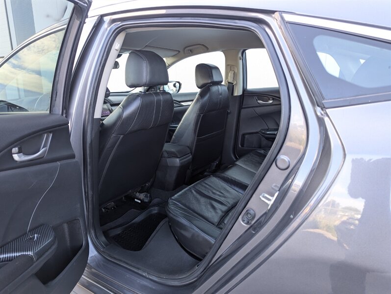 2018 Honda Civic LX w/Honda Sensing - Photo 29 - Calgary, AB T2B 2Y9