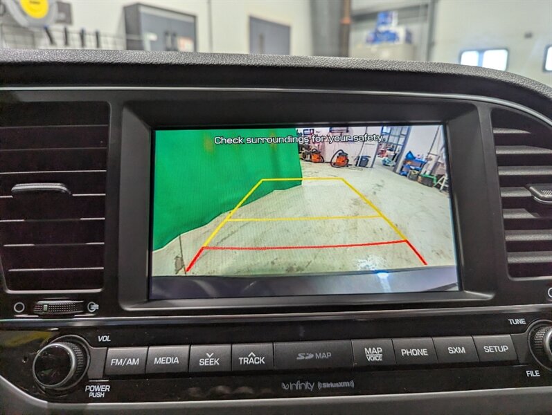 2018 Hyundai ELANTRA Limited - Photo 21 - Calgary, AB T2B 2Y9