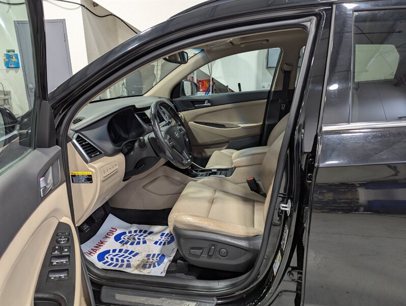 2016 Hyundai TUCSON Sport - Photo 9 - Calgary, AB T2B 2Y9