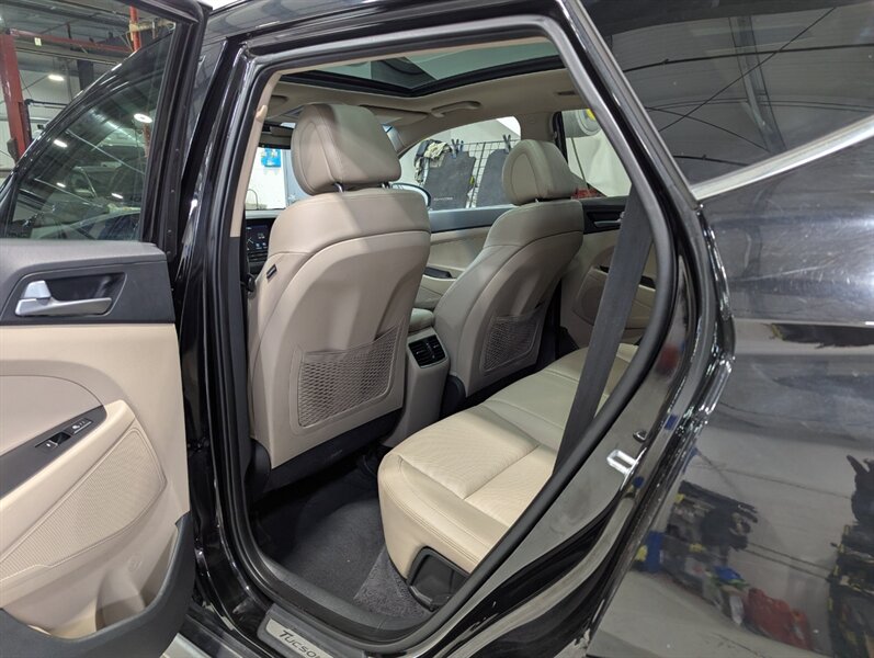 2016 Hyundai TUCSON Sport - Photo 30 - Calgary, AB T2B 2Y9