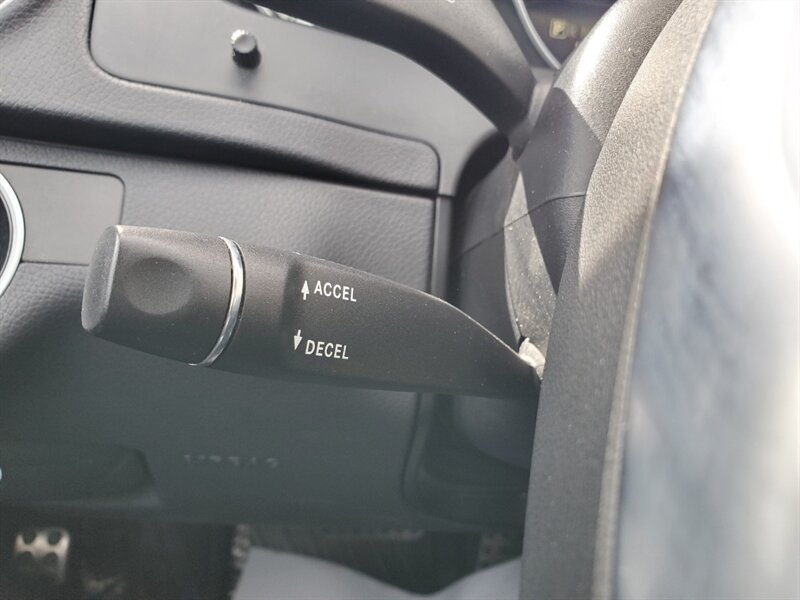 2014 Mercedes-Benz C 300 Luxury 4MATIC - Photo 19 - Calgary, AB T2B 2Y9