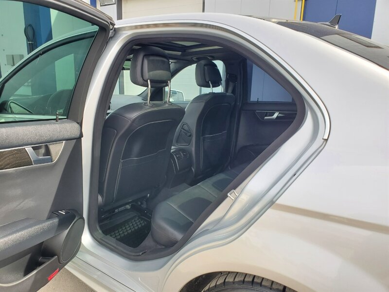 2014 Mercedes-Benz C 300 Luxury 4MATIC - Photo 29 - Calgary, AB T2B 2Y9