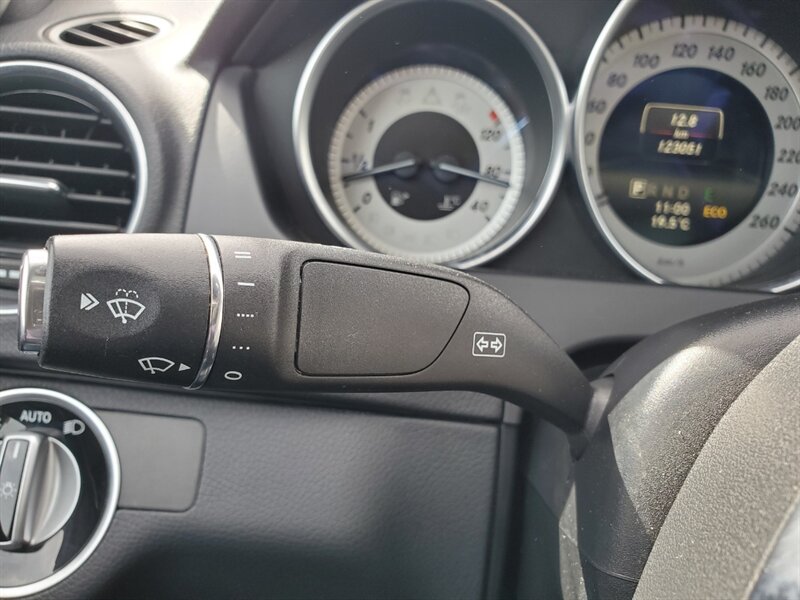 2014 Mercedes-Benz C 300 Luxury 4MATIC - Photo 18 - Calgary, AB T2B 2Y9