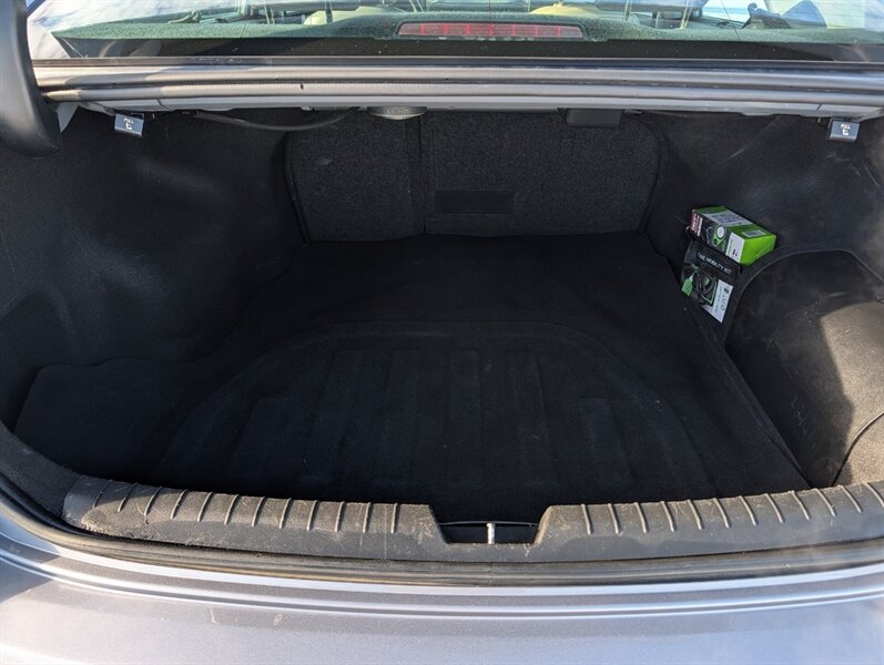 2016 Hyundai SONATA Hybrid Limited - Photo 36 - Calgary, AB T2B 2Y9