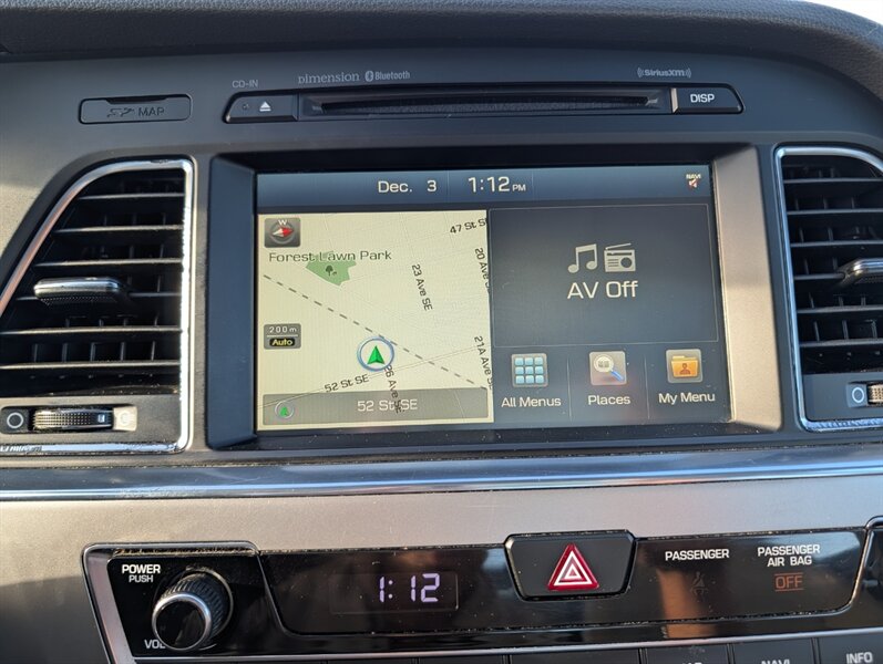 2016 Hyundai SONATA Hybrid Limited - Photo 29 - Calgary, AB T2B 2Y9