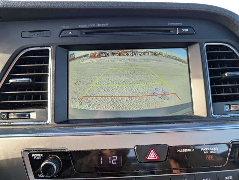 2016 Hyundai SONATA Hybrid Limited - Photo 30 - Calgary, AB T2B 2Y9