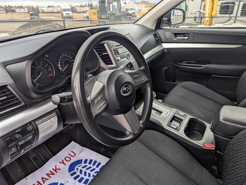 2011 Subaru Outback 2.5i Premium   - Photo 11 - Calgary, AB T2B 2Y9