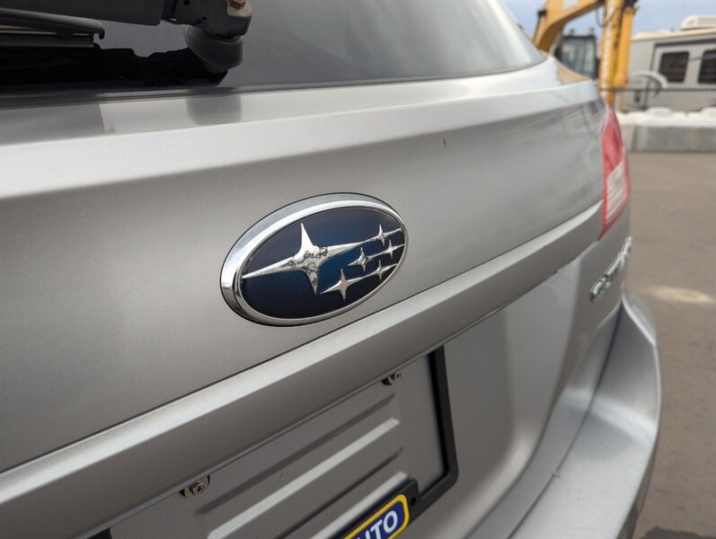 2011 Subaru Outback 2.5i Premium   - Photo 38 - Calgary, AB T2B 2Y9