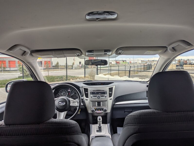 2011 Subaru Outback 2.5i Premium   - Photo 31 - Calgary, AB T2B 2Y9