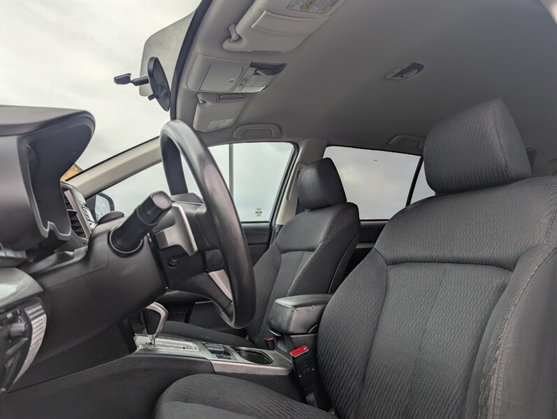 2011 Subaru Outback 2.5i Premium   - Photo 13 - Calgary, AB T2B 2Y9
