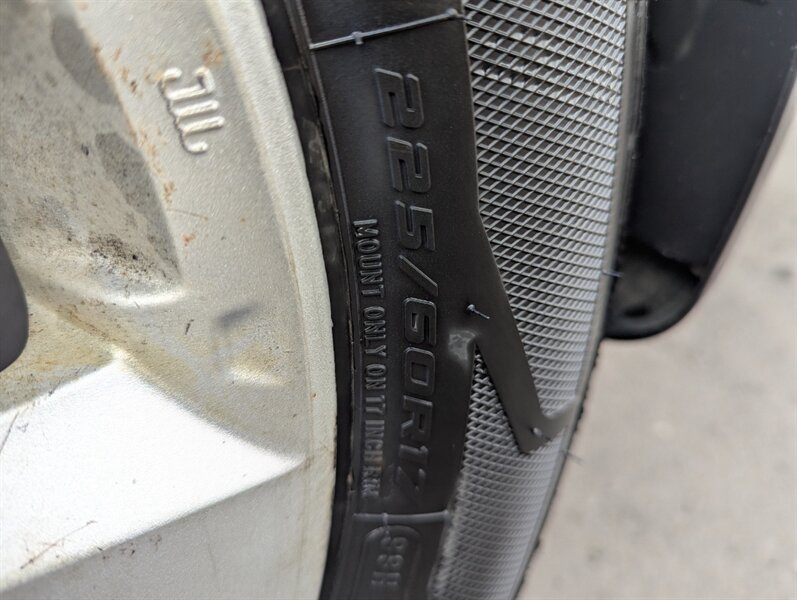 2011 Subaru Outback 2.5i Premium   - Photo 41 - Calgary, AB T2B 2Y9