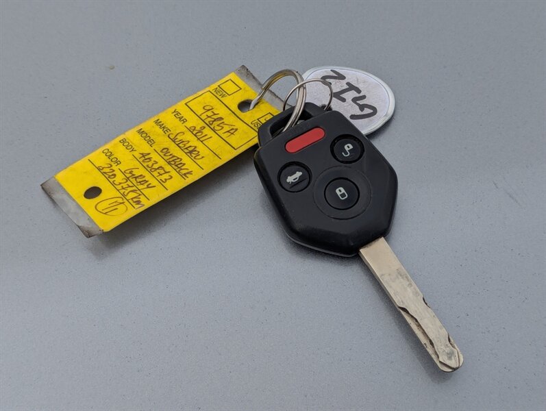 2011 Subaru Outback 2.5i Premium   - Photo 30 - Calgary, AB T2B 2Y9