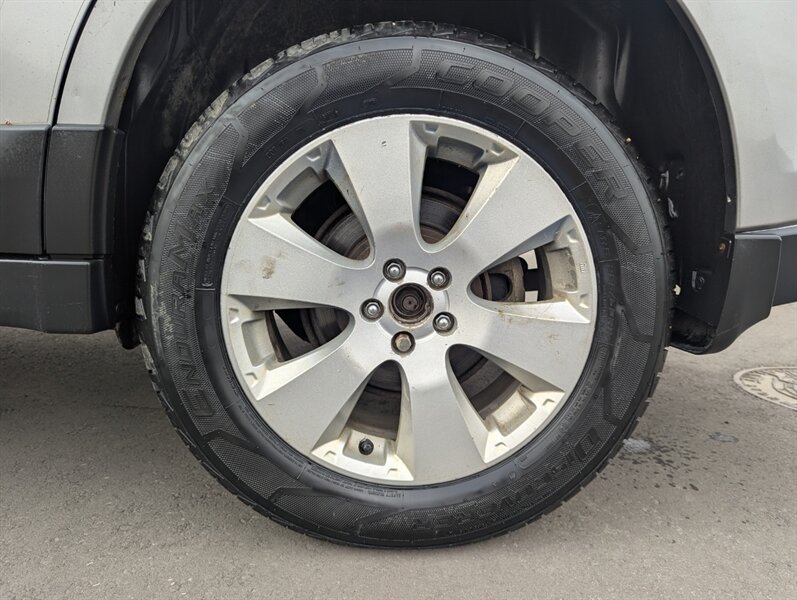 2011 Subaru Outback 2.5i Premium   - Photo 40 - Calgary, AB T2B 2Y9