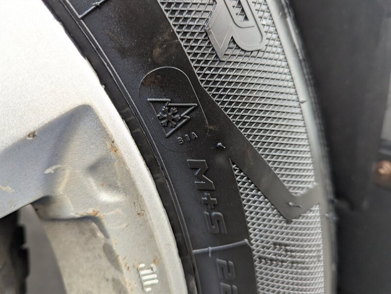 2011 Subaru Outback 2.5i Premium   - Photo 42 - Calgary, AB T2B 2Y9