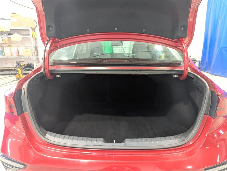 2021 Kia Forte EX   - Photo 32 - Calgary, AB T2B 2Y9