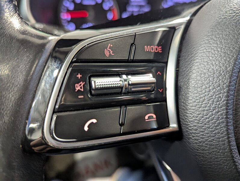 2021 Kia Forte EX   - Photo 17 - Calgary, AB T2B 2Y9