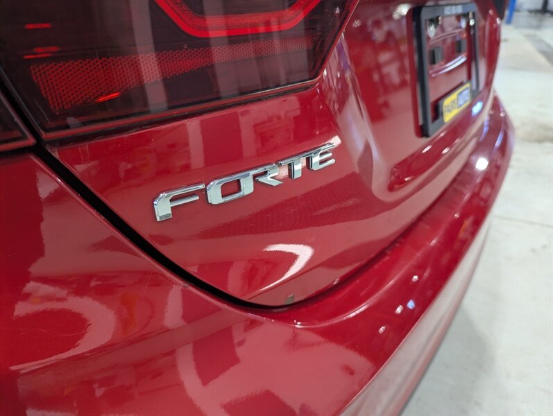 2021 Kia Forte EX   - Photo 36 - Calgary, AB T2B 2Y9