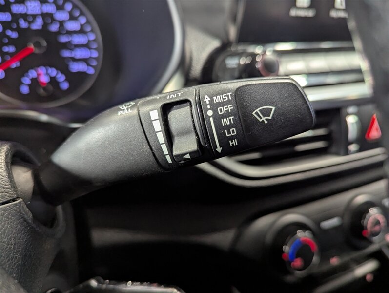 2021 Kia Forte EX   - Photo 20 - Calgary, AB T2B 2Y9