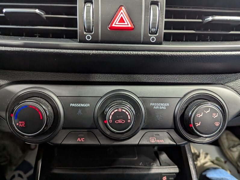 2021 Kia Forte EX   - Photo 24 - Calgary, AB T2B 2Y9