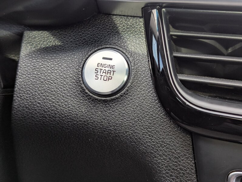 2016 Kia Optima SX Turbo - Photo 22 - Calgary, AB T2B 2Y9