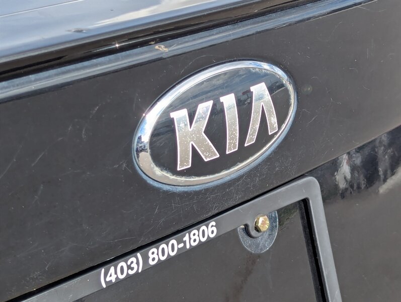 2016 Kia Optima SX Turbo - Photo 42 - Calgary, AB T2B 2Y9